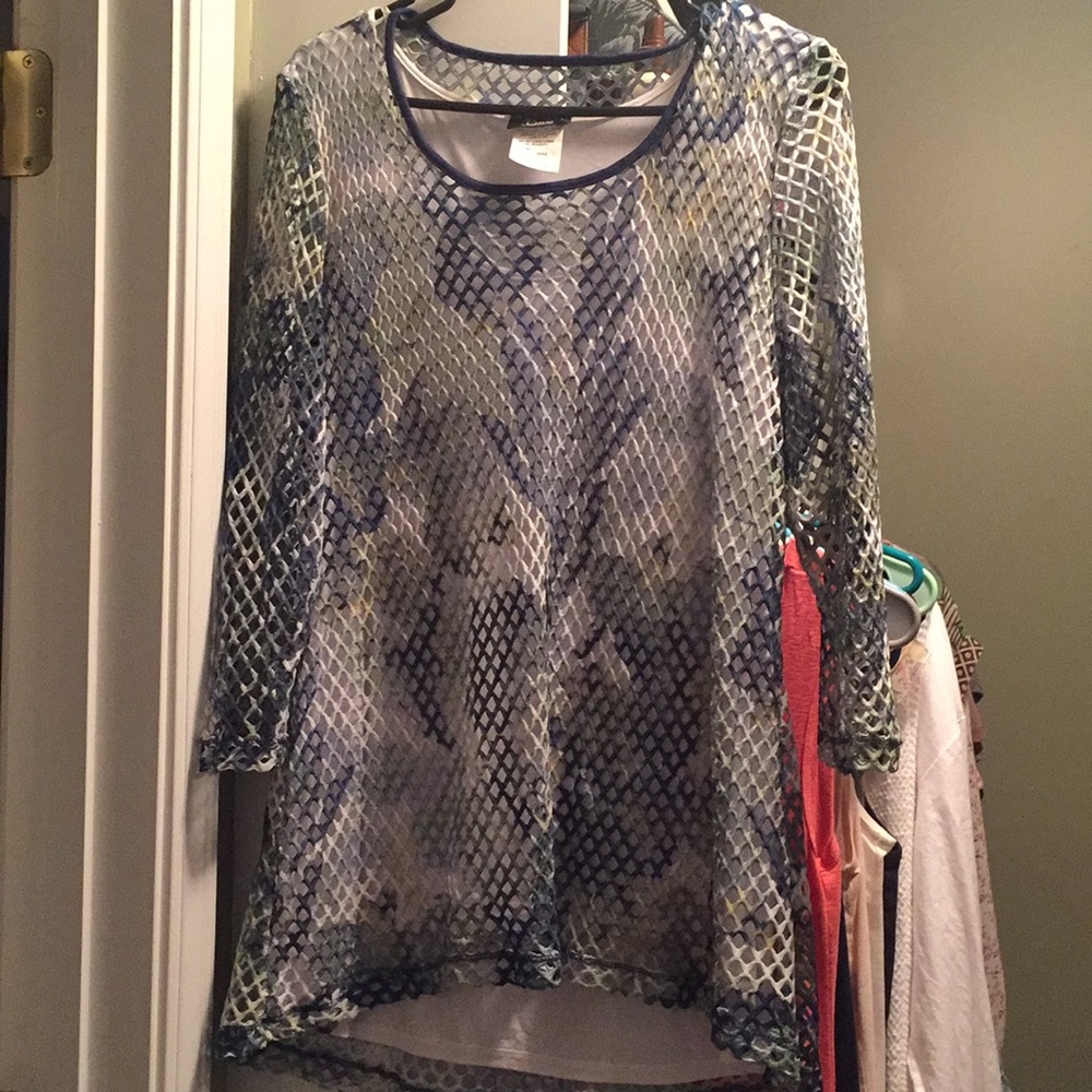 Summer light half sleeved top